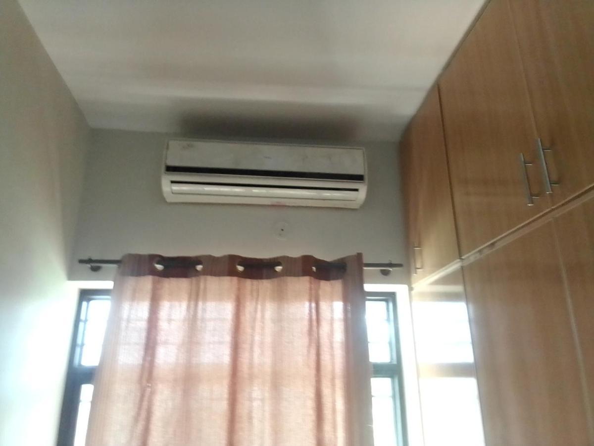 Newly Renovated Guesthouse Islamabad Exterior foto